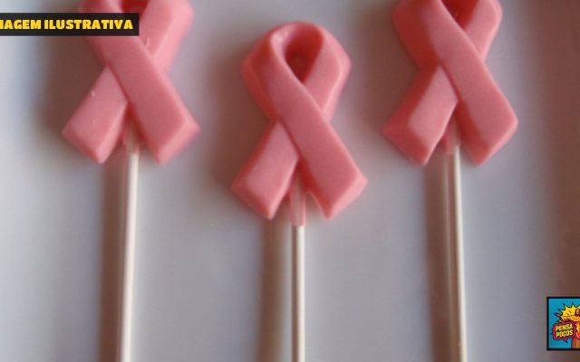 Outubro Rosa leva mulheres ao cinema em Poços para falar de câncer de mama