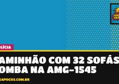 Caminhão com 32 sofás tomba na AMG-1545 em Poços; motorista diz que freio falhou